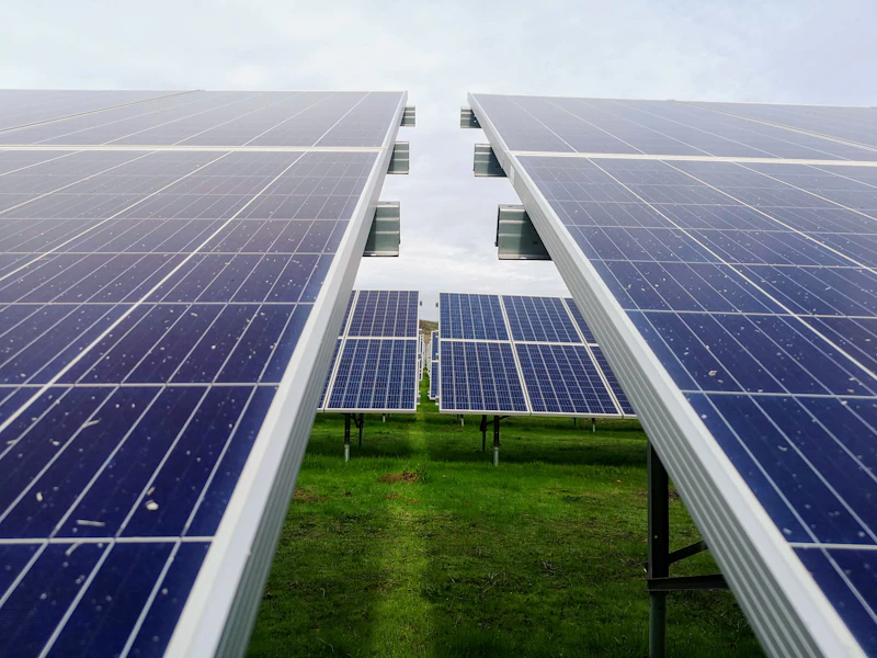 Solar home with hybrid inverter and LiFePO4 battery installation